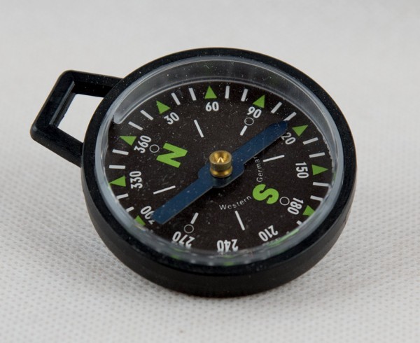 Kompass mit schwarzem Kunststoffgehäuse